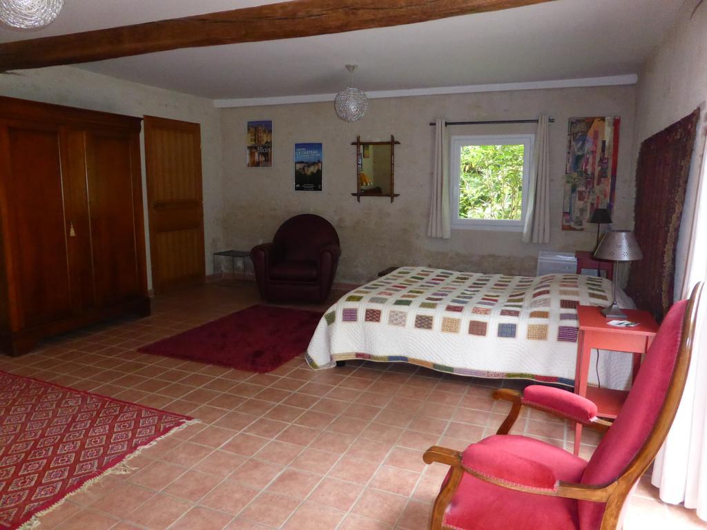 Les Fontenils Lassay-sur-Croisne Habitación foto